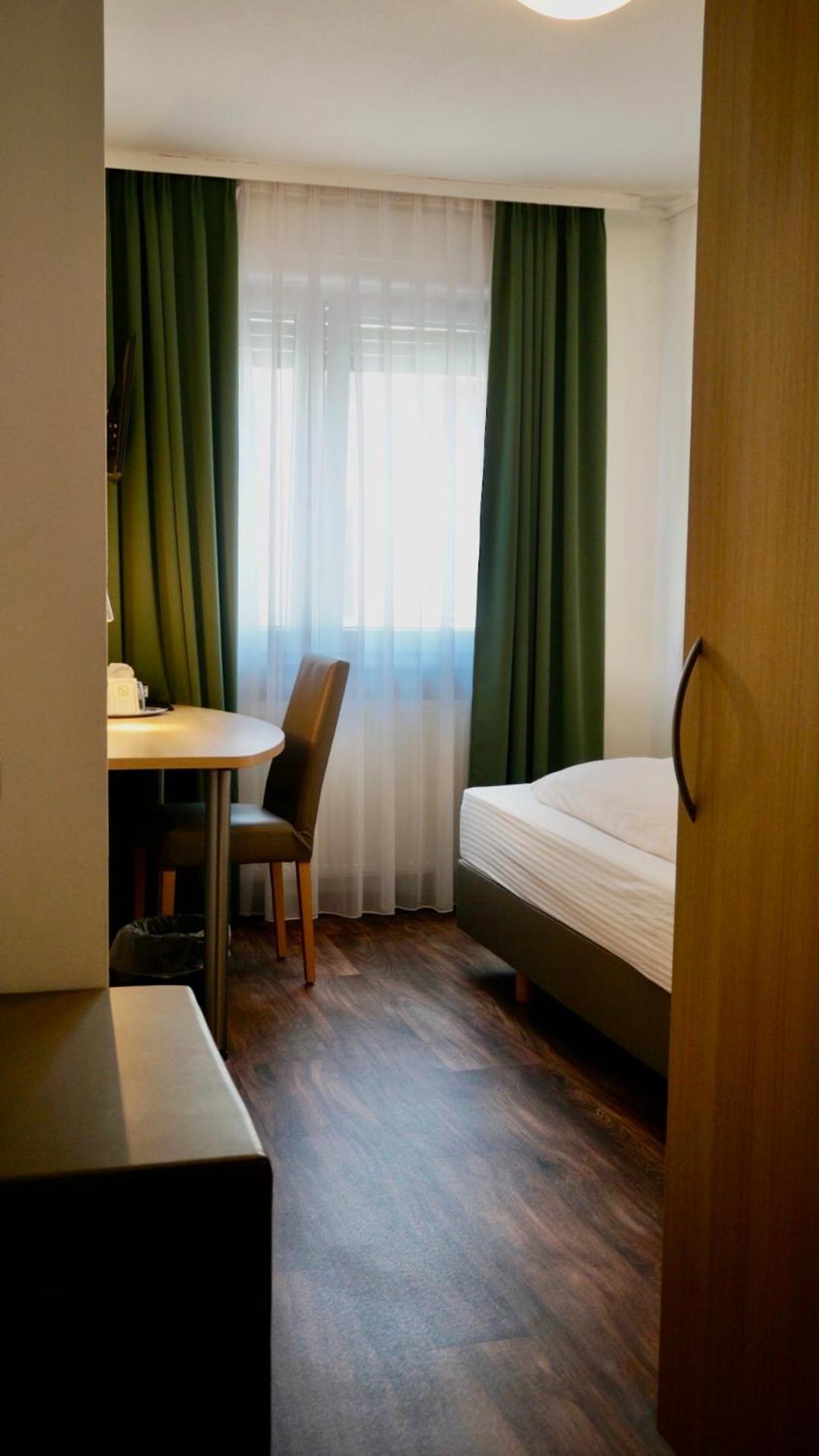 Hafner -24h Self Check-in Stoccarda