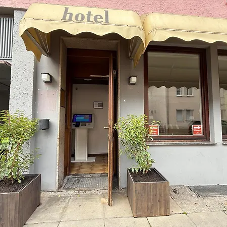 Hotel Hafner -24H Self Check-In Stoccarda Esterno foto